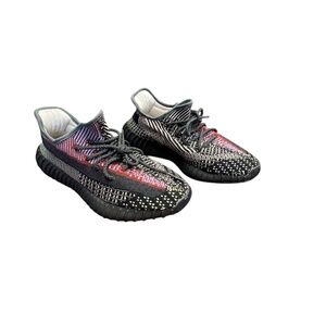 Yeezy boosts 350 US mens size 9 like new
